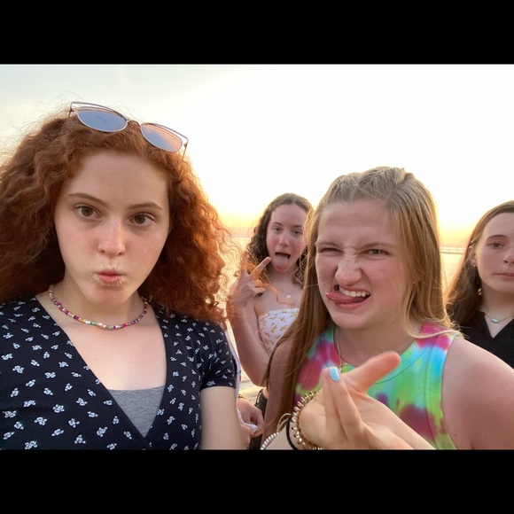 Meet your Posher, Elise - Picture 1 of 1